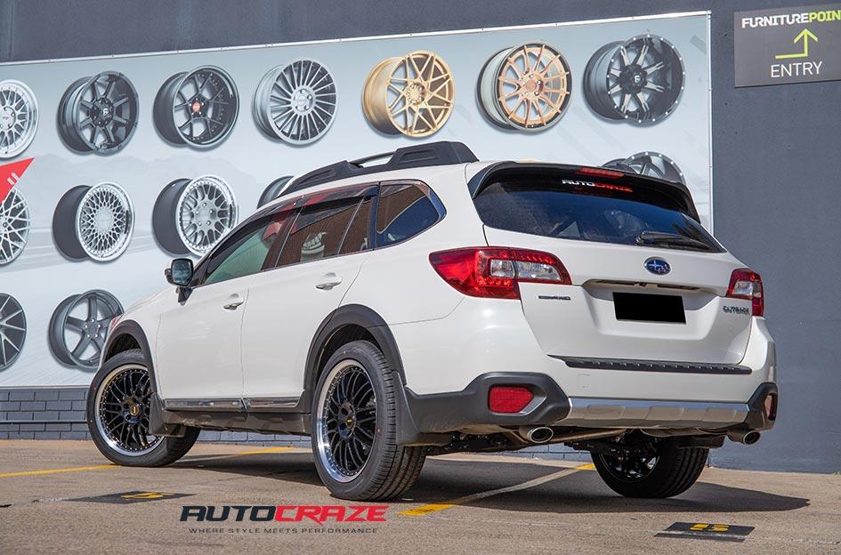 SUBARU OUTBACK OM 1 GLOSS BLACK WITH POLISH LIP